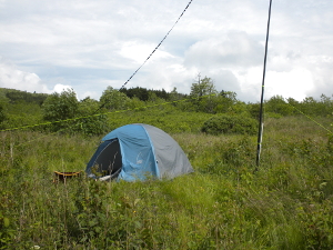 Chris's Tent and 40m antenna support